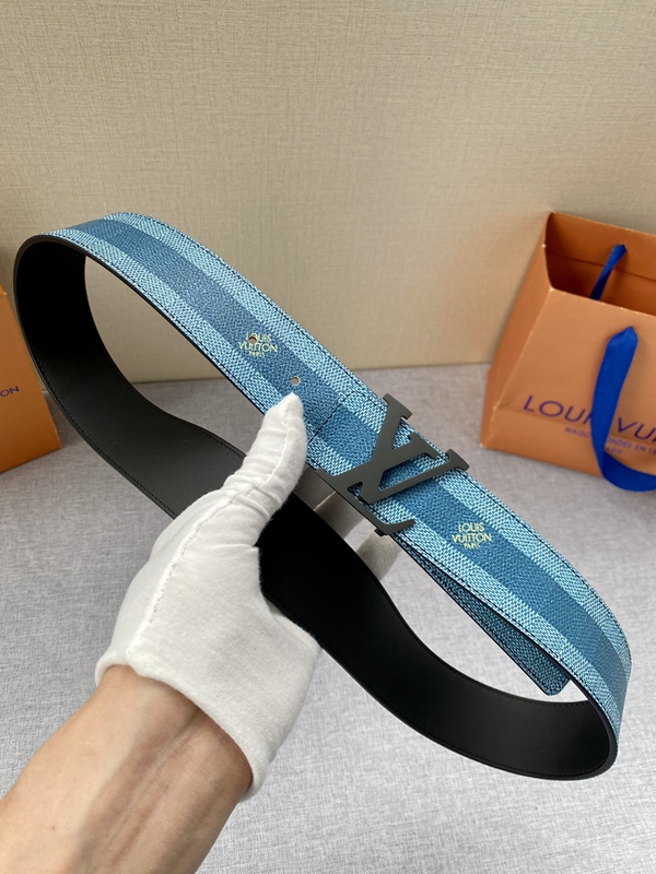 激安ルイヴィトンベルト背面デザイン